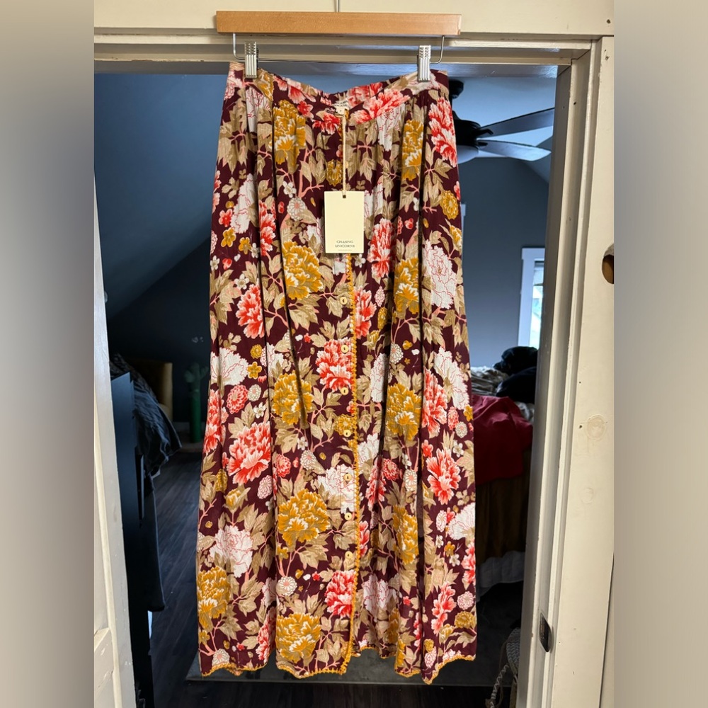 CU BNWT Skirt! 🦄 Medium